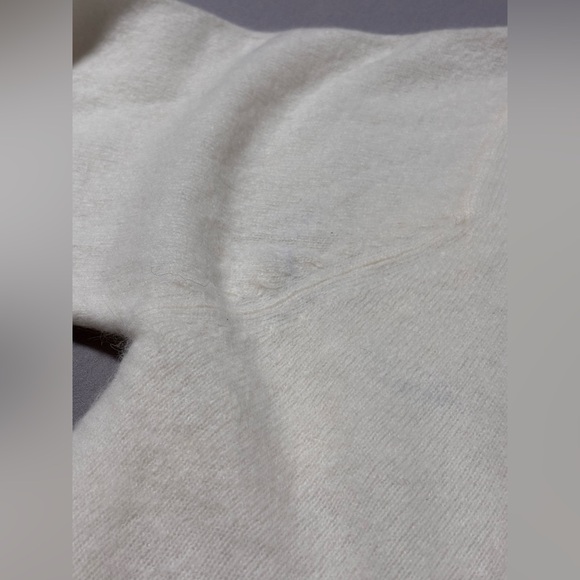 Cream Wool Embroidered 50’s style Cardigan New Oldstock Satin Lining Small? - Picture 4 of 12